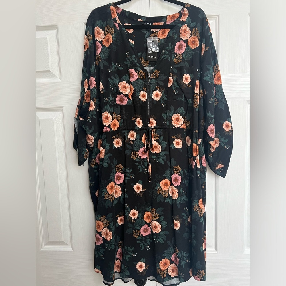NWT Torrid Zip Front Challis Dress